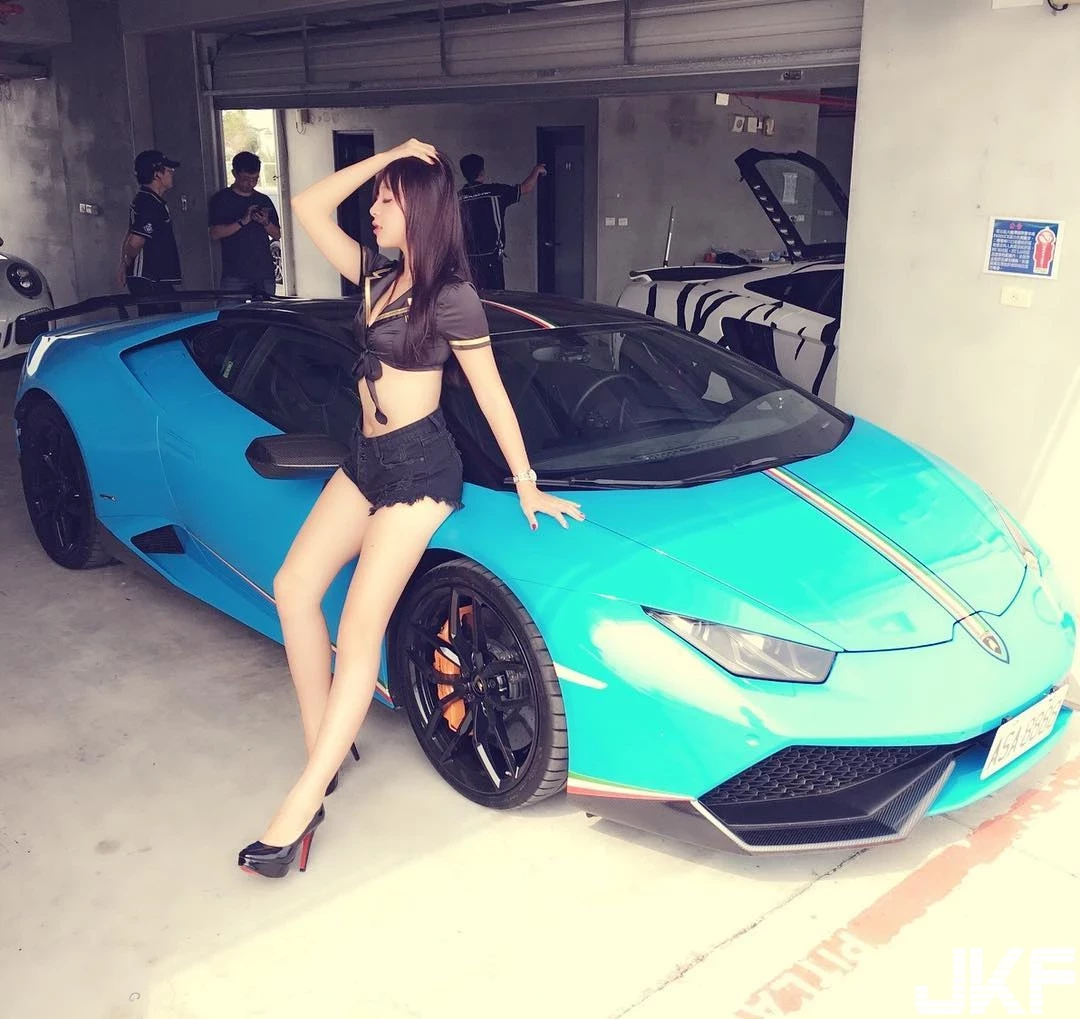 4863929.webp