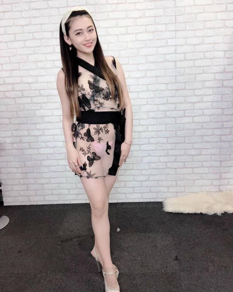 3989396.webp
