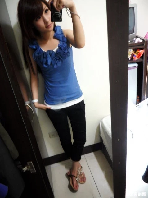 17564305.webp