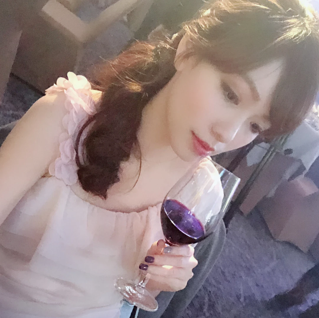 4464187.webp