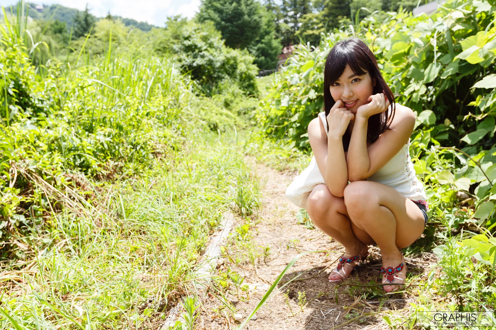 28690216.webp