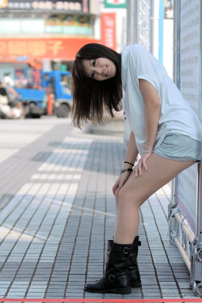 17803607.webp