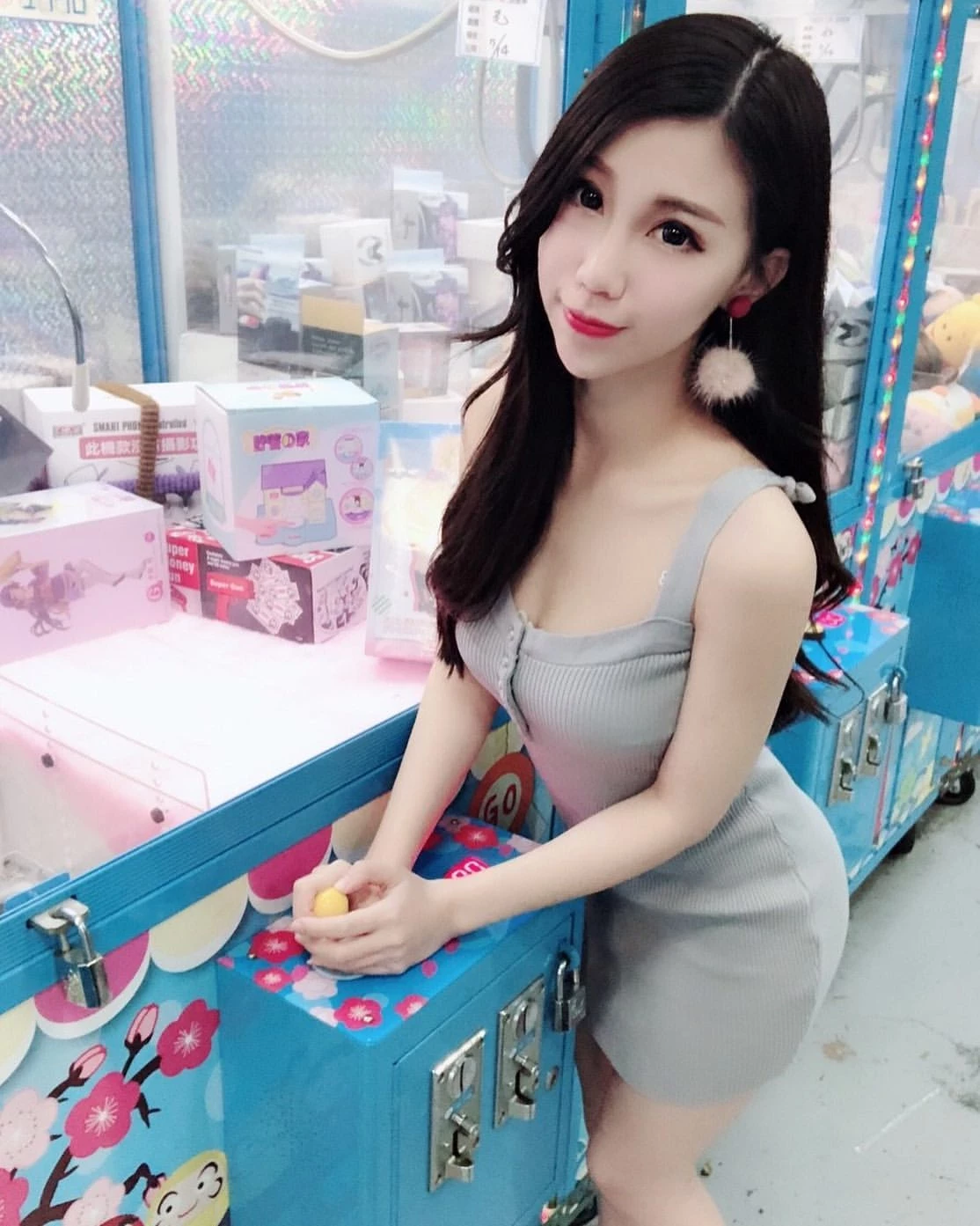 4382066.webp