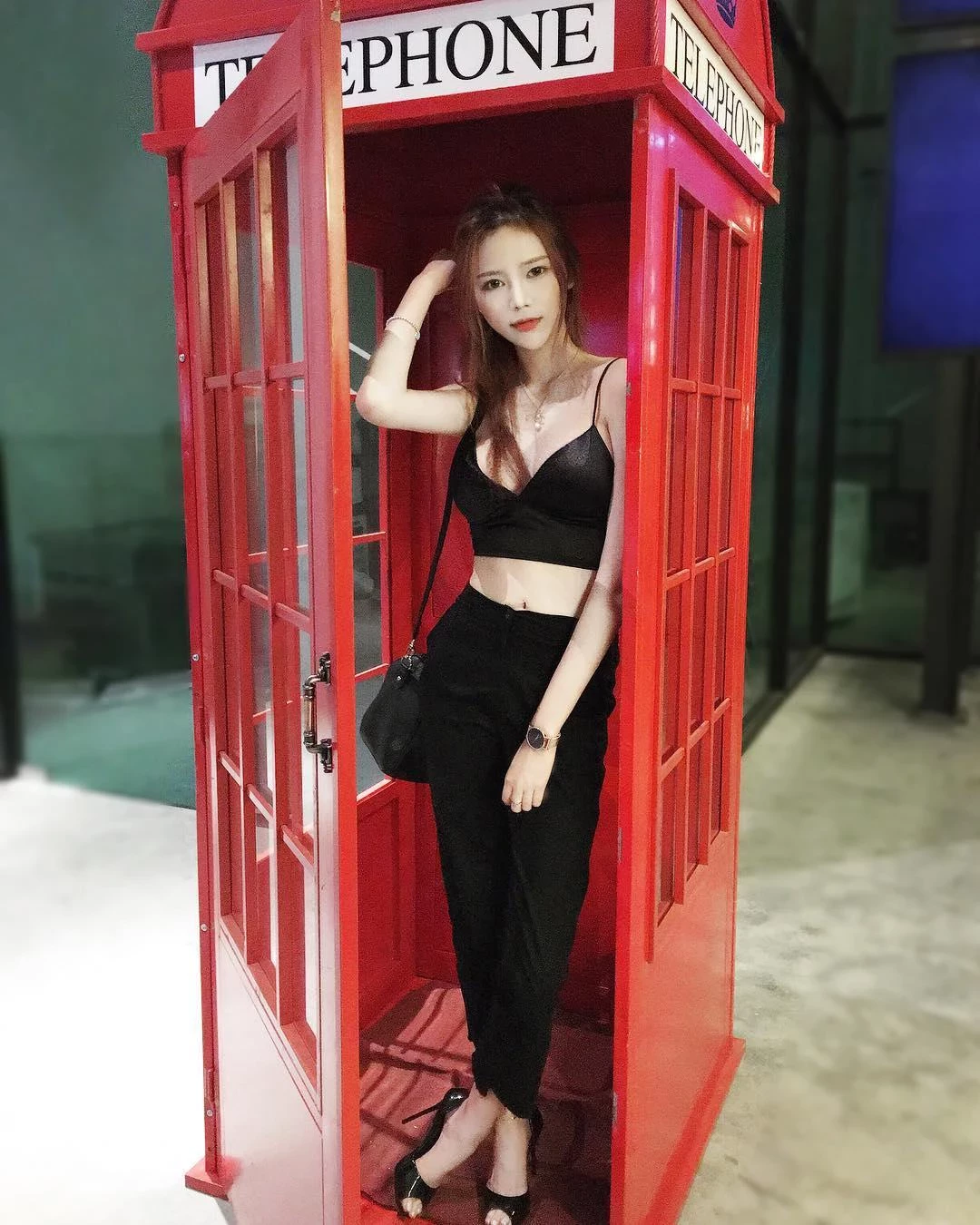 4354042.webp