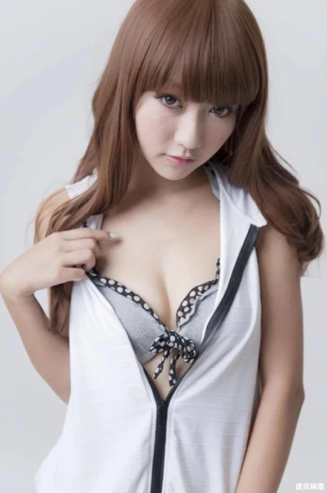 17407476.webp