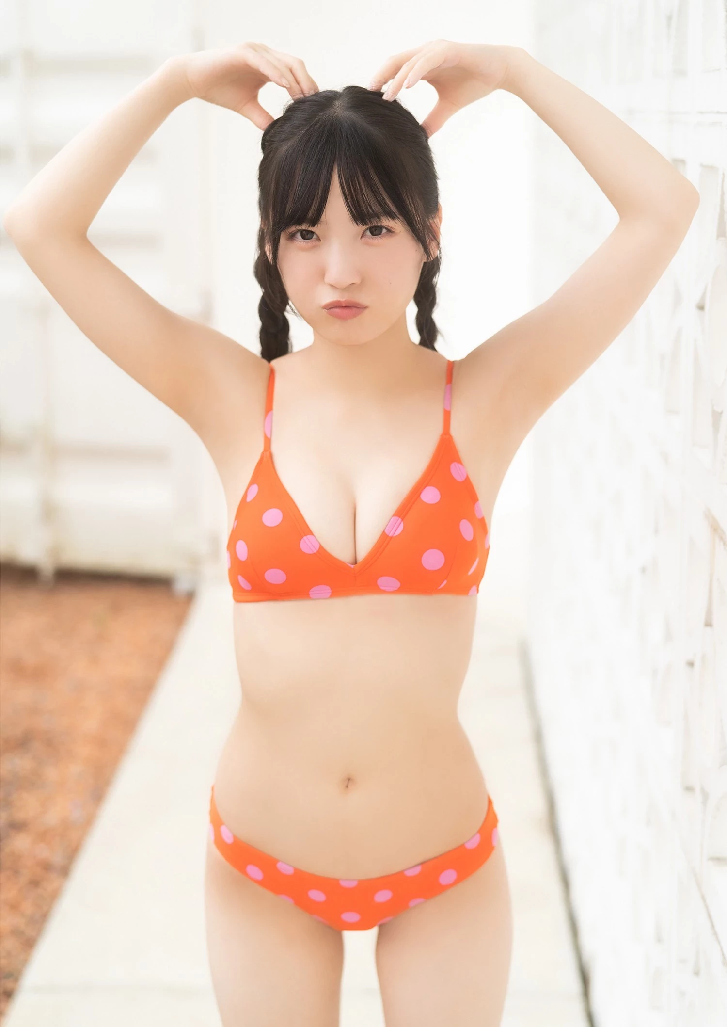 28689625.webp