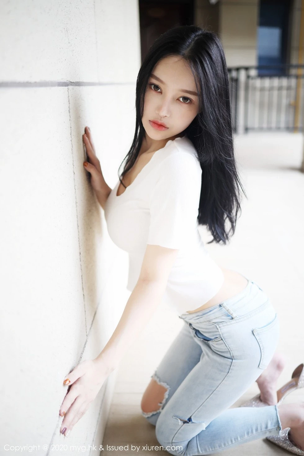 18737222.webp