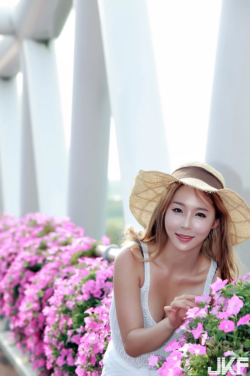 16844121.webp