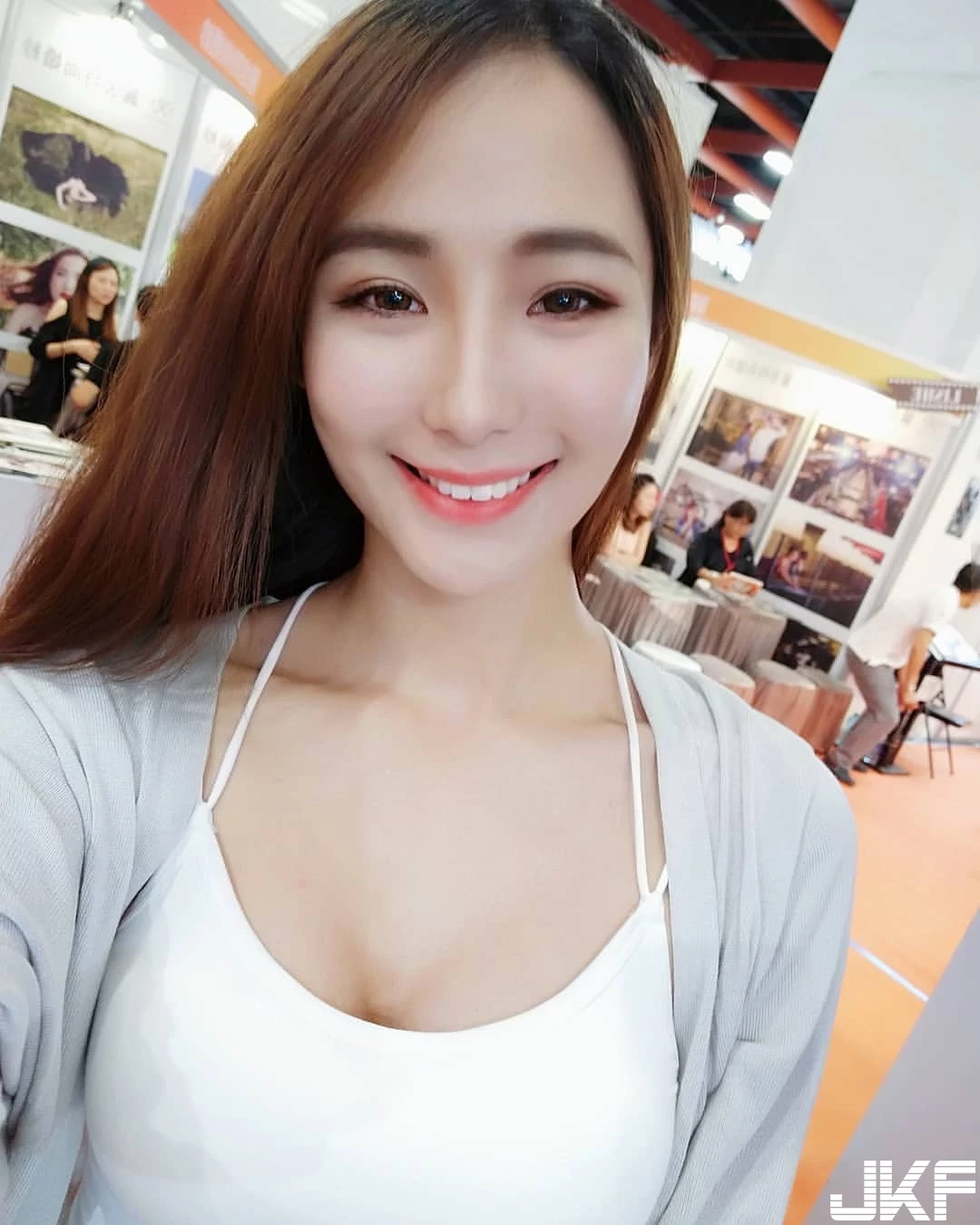 4704571.webp