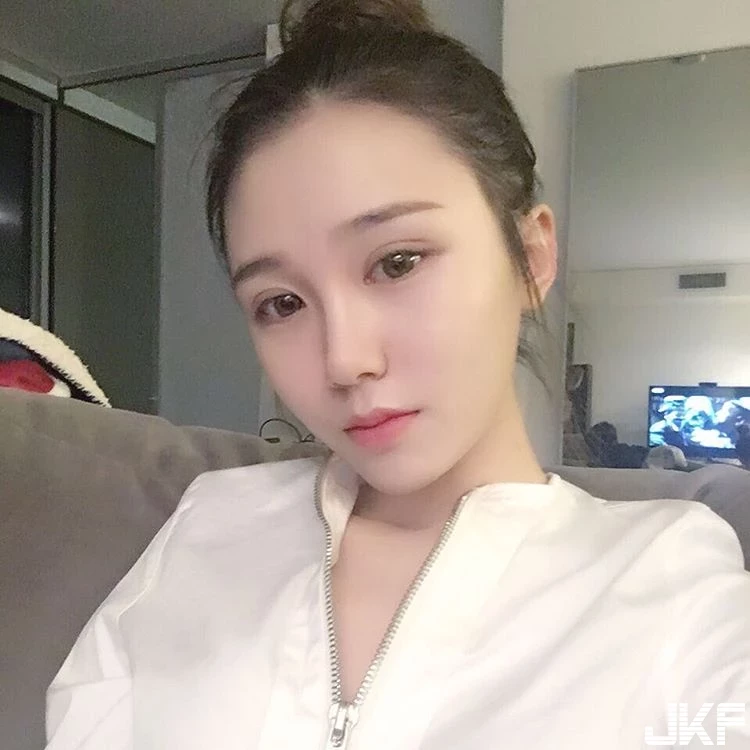 16792702.webp