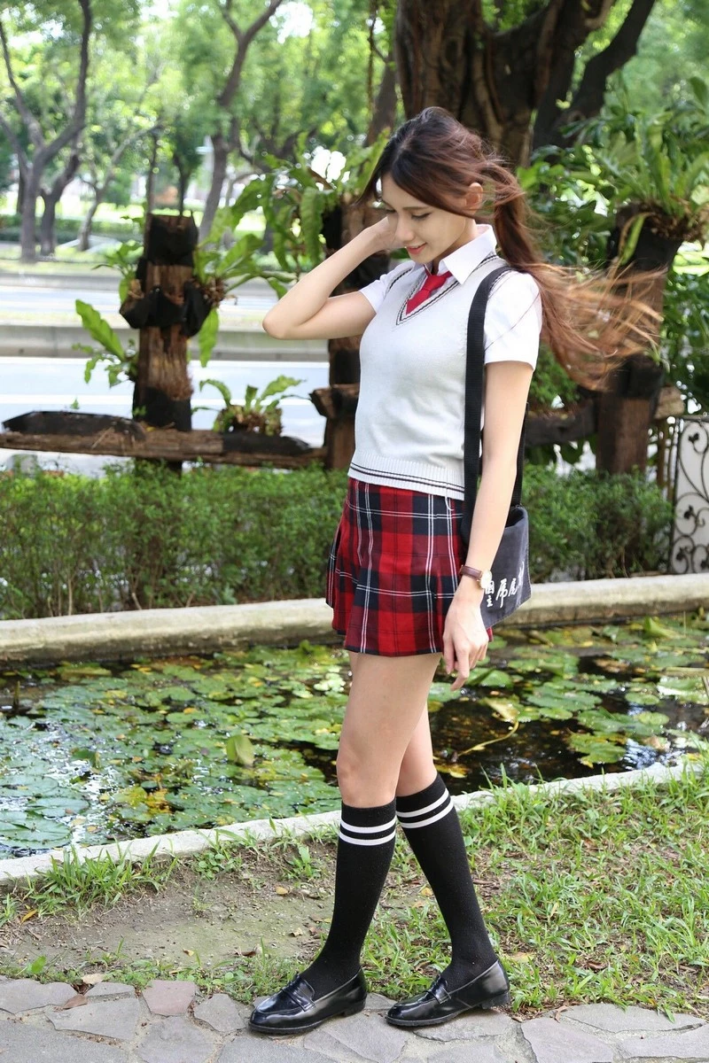 4453912.webp