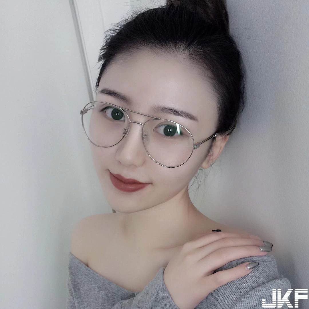 16792708.webp