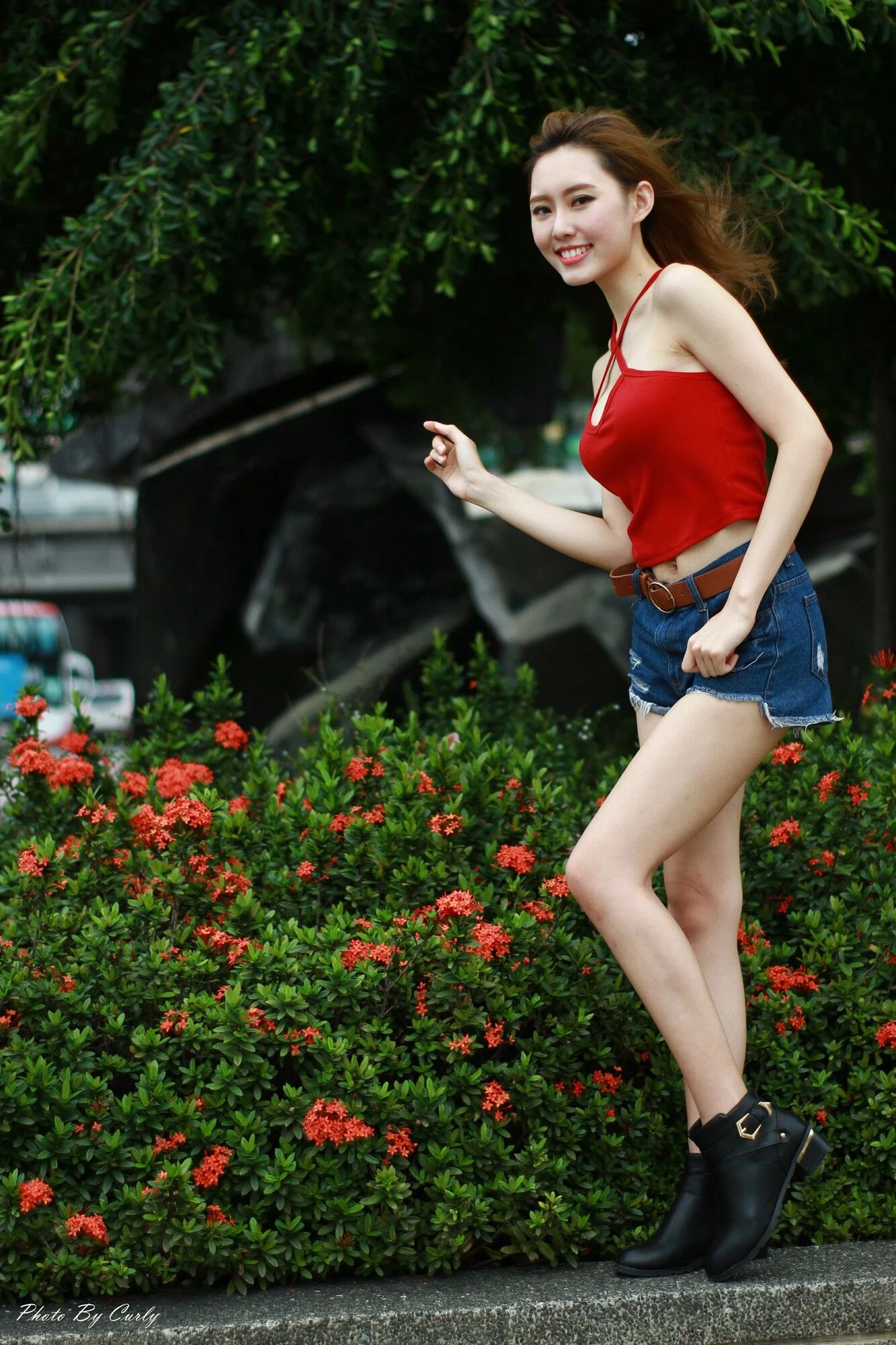 4444373.webp