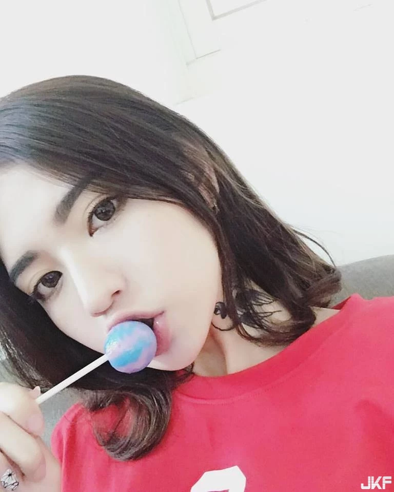 16890374.webp
