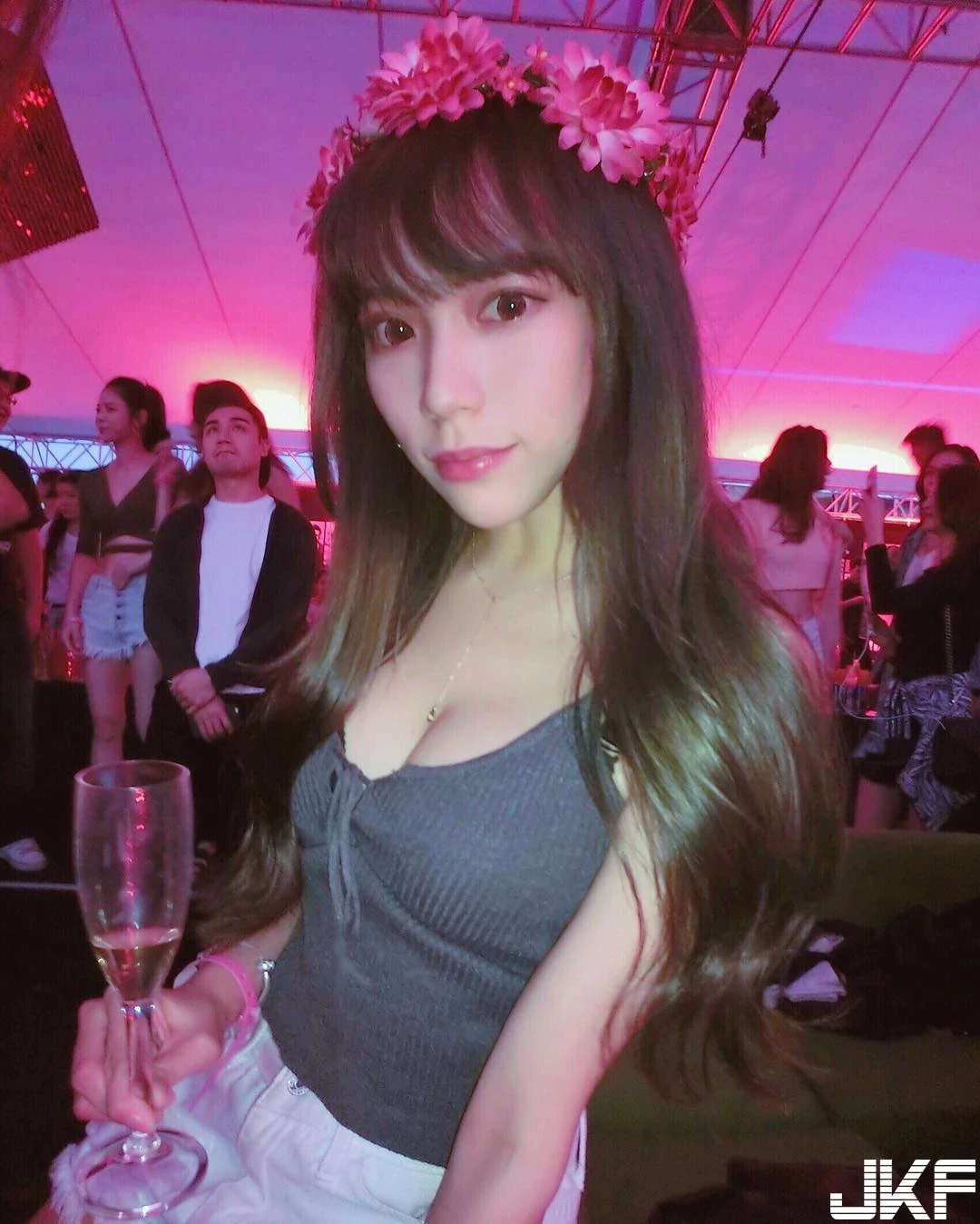 16768646.webp
