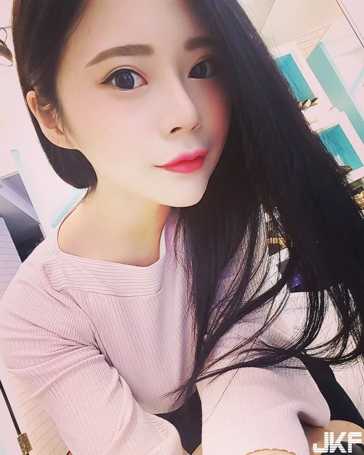 16801482.webp