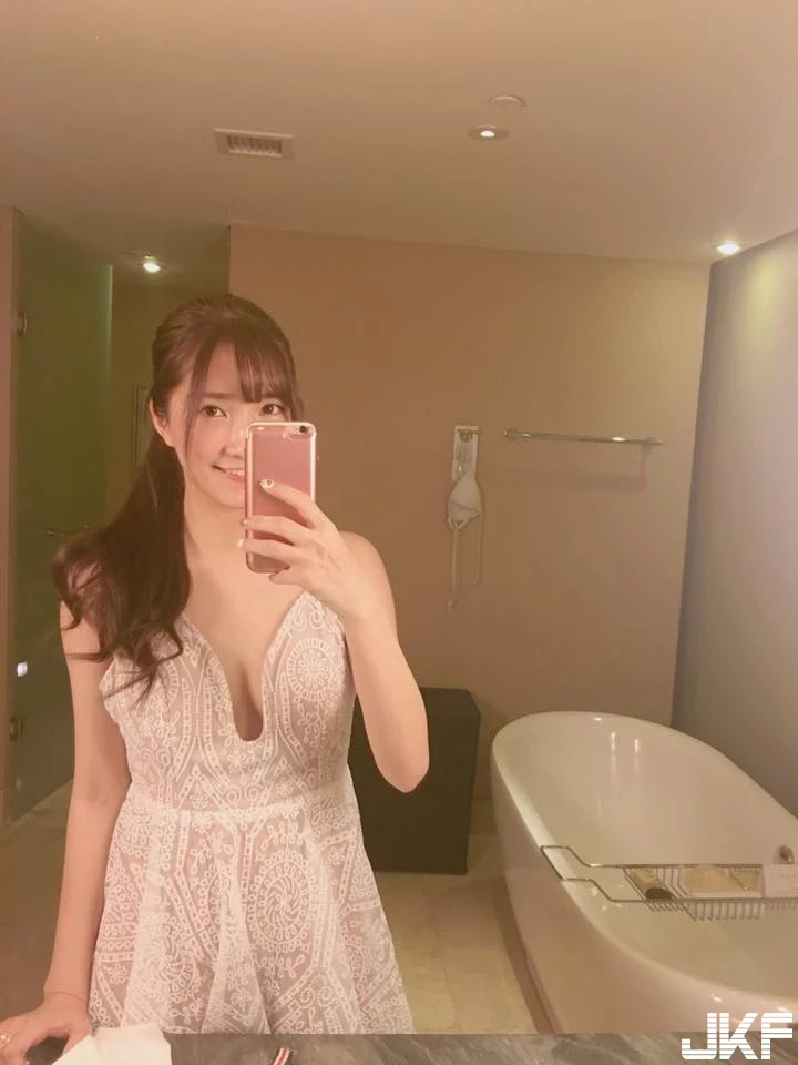 7253221.webp