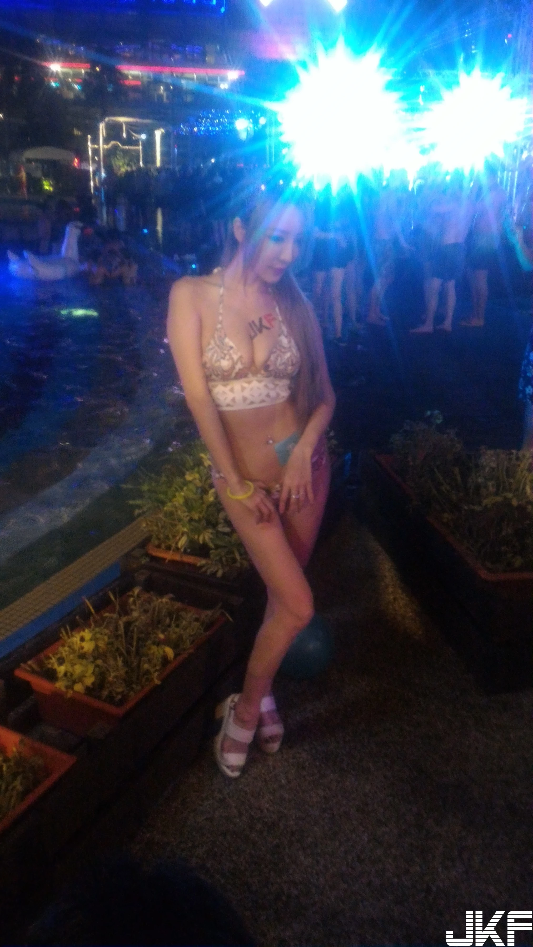 5073560.webp