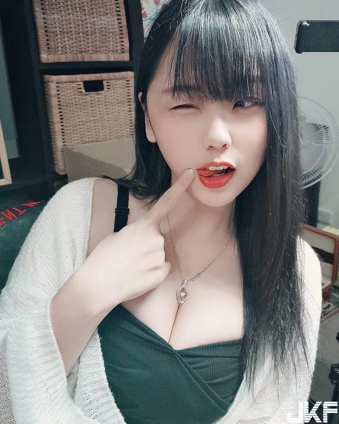 4515959.webp