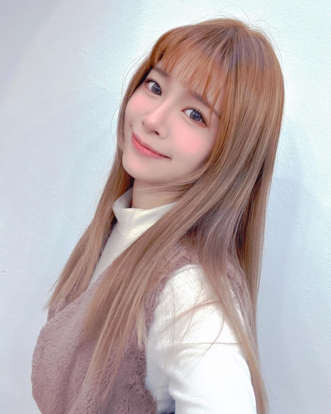 24318811.webp