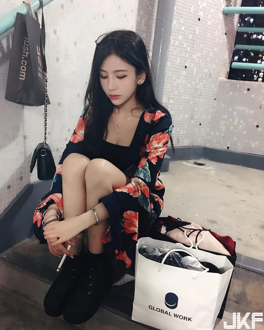 16800923.webp