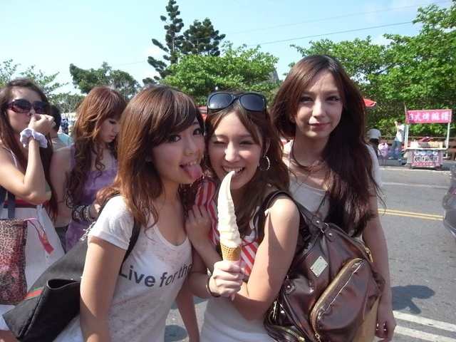 17573449.webp