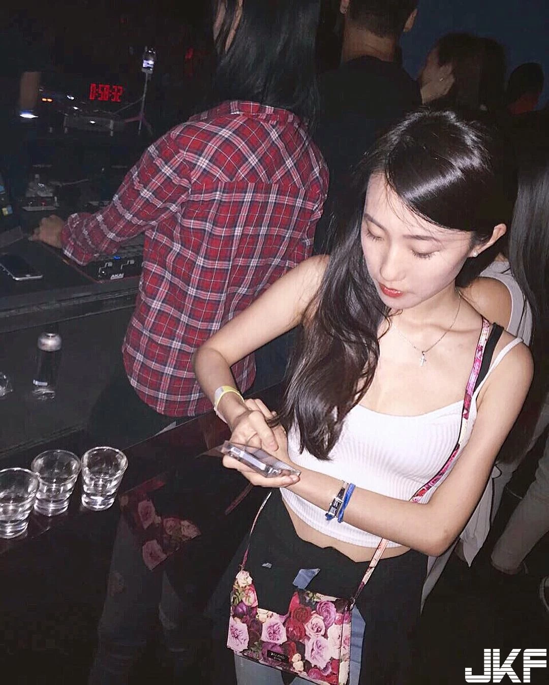 16784439.webp