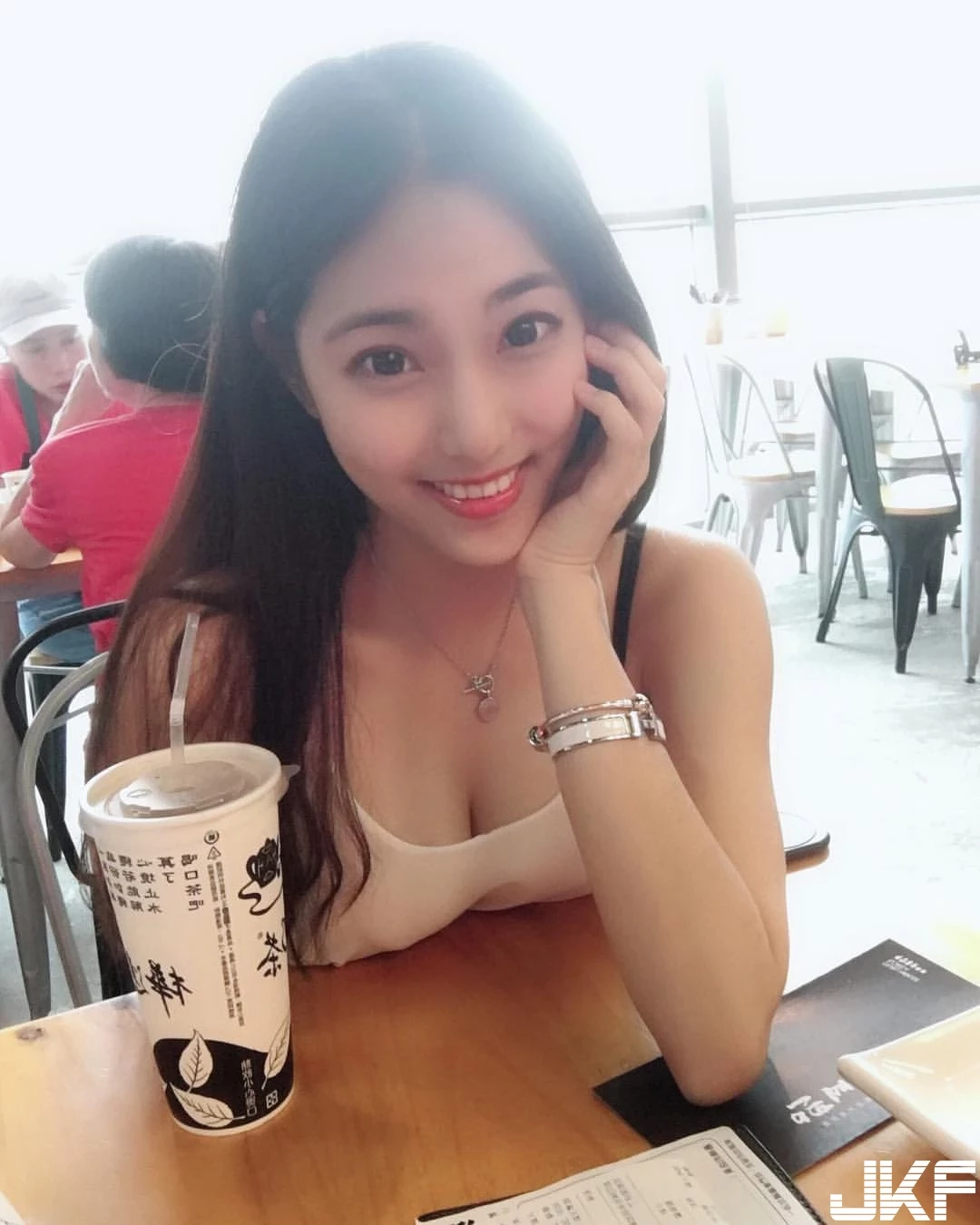 4704058.webp